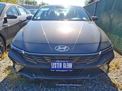 2026 Hyundai ELANTRA SE