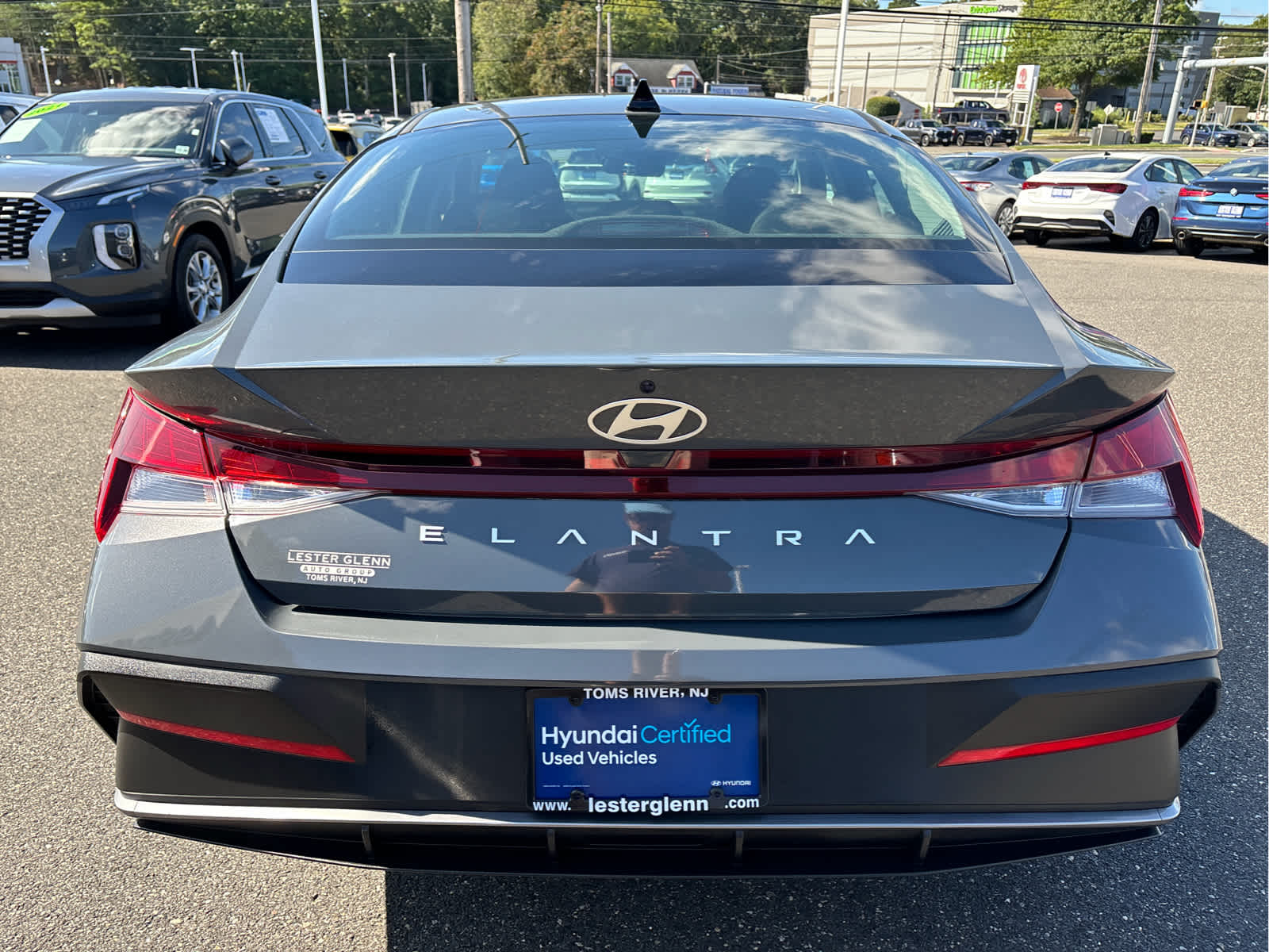 2024 Hyundai ELANTRA SE
