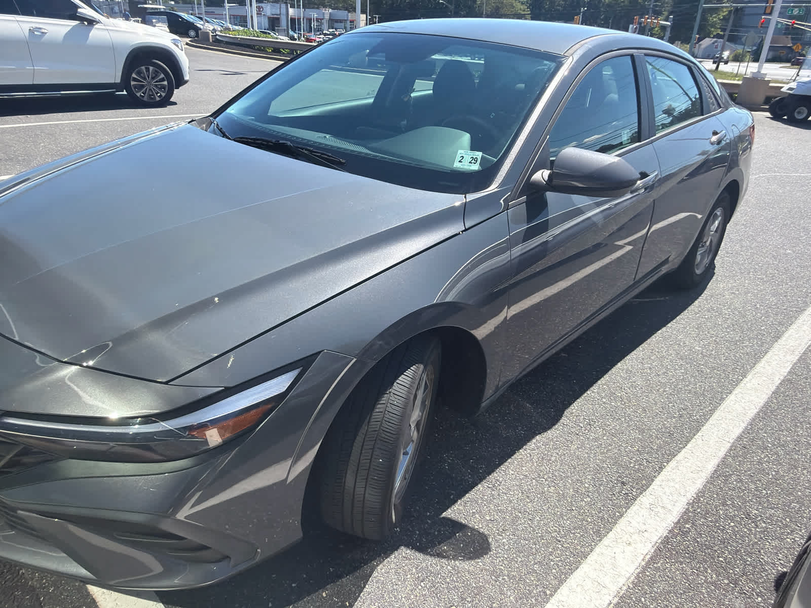 2024 Hyundai ELANTRA SE