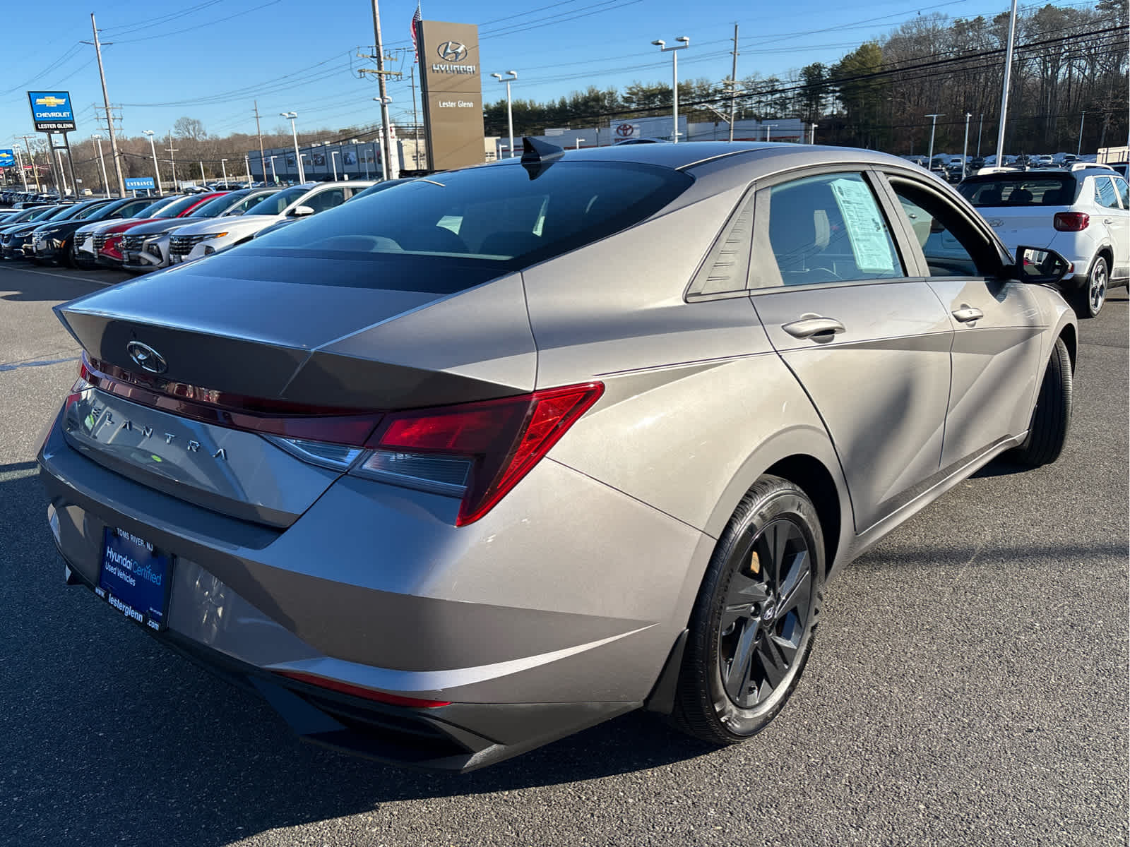 2023 Hyundai ELANTRA SEL