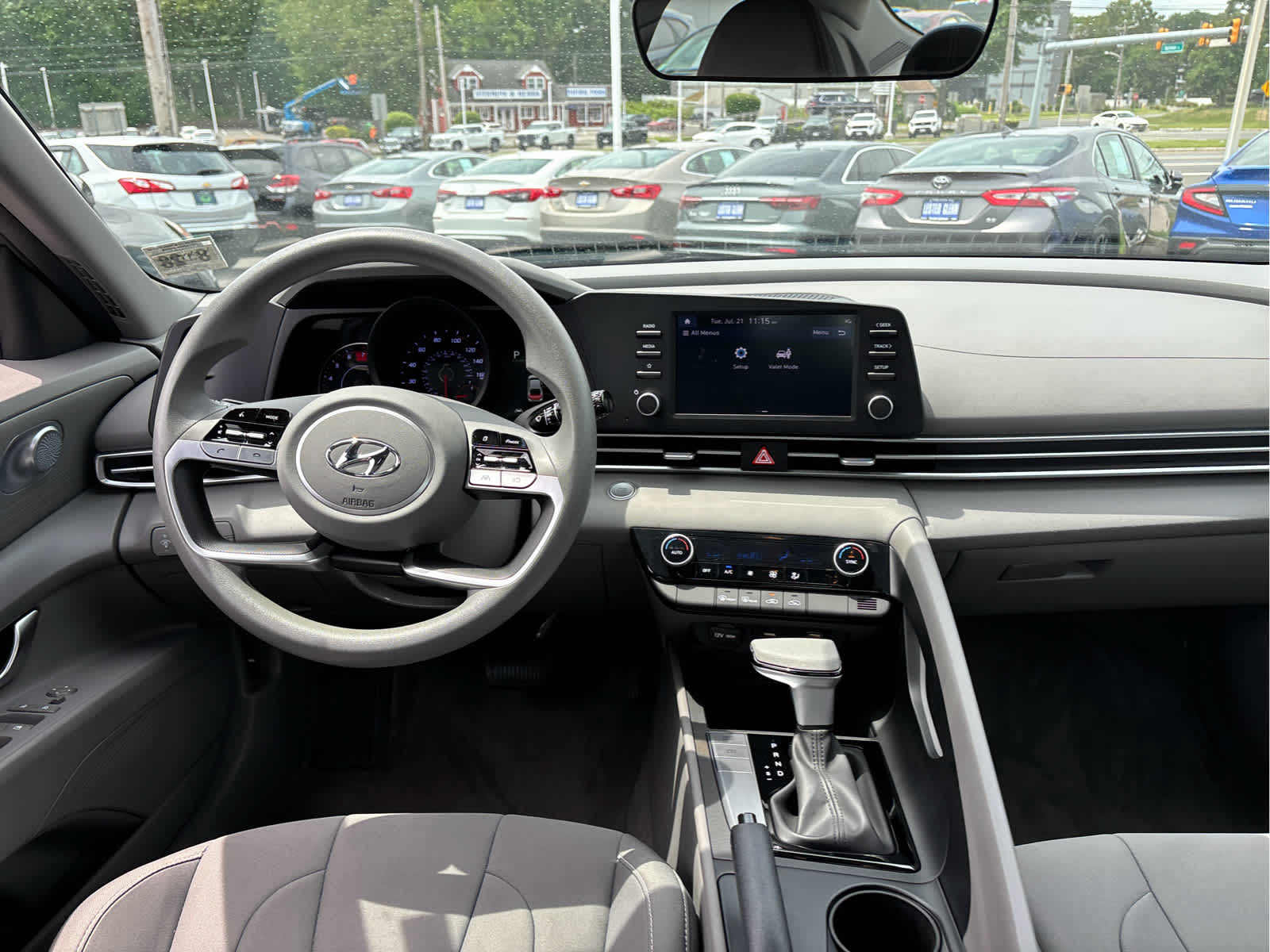 2023 Hyundai ELANTRA SEL