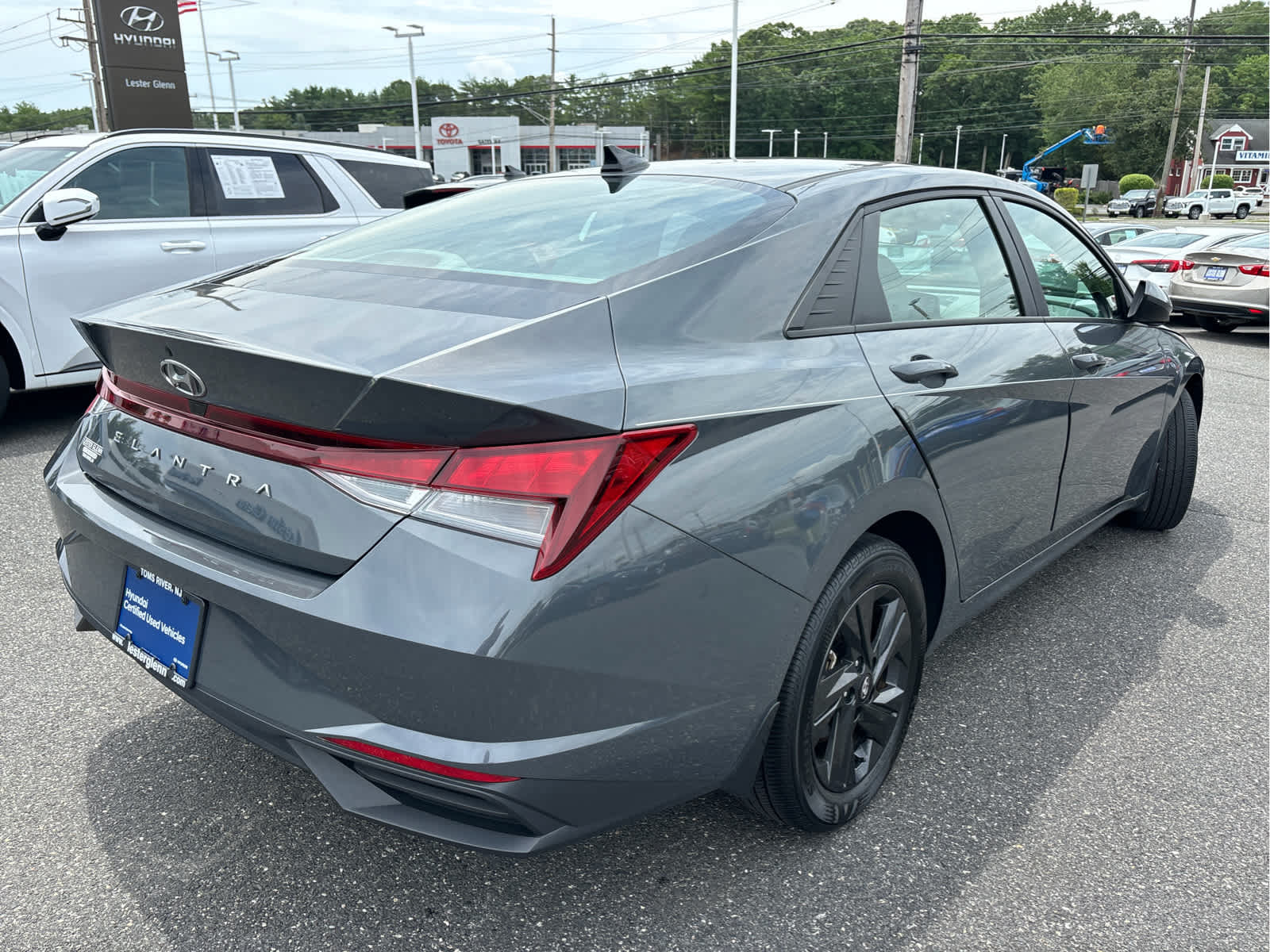 2023 Hyundai ELANTRA SEL