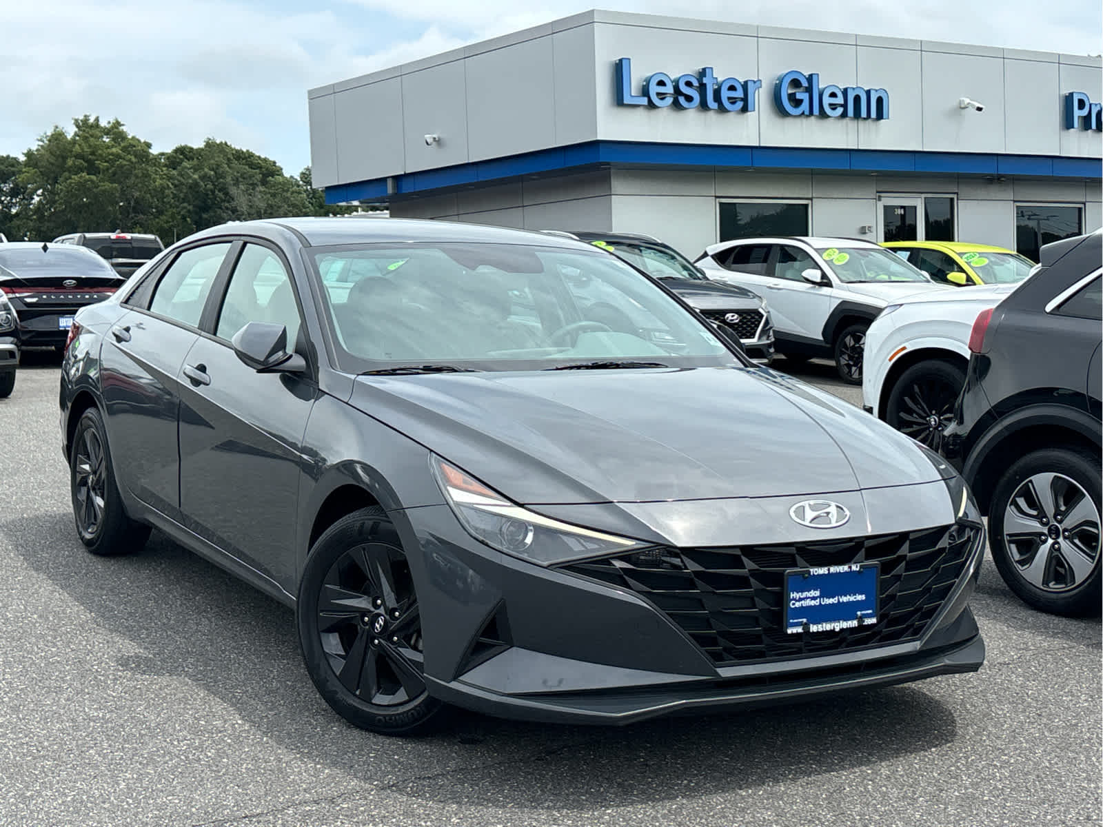 2023 Hyundai ELANTRA SEL