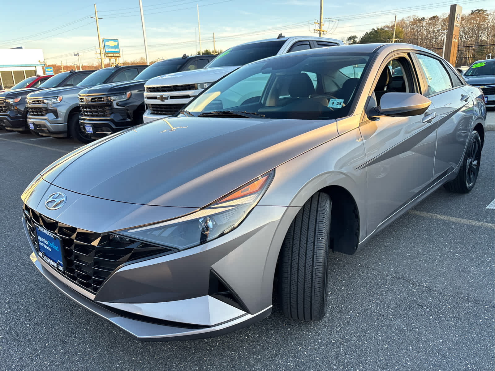 2023 Hyundai ELANTRA SEL