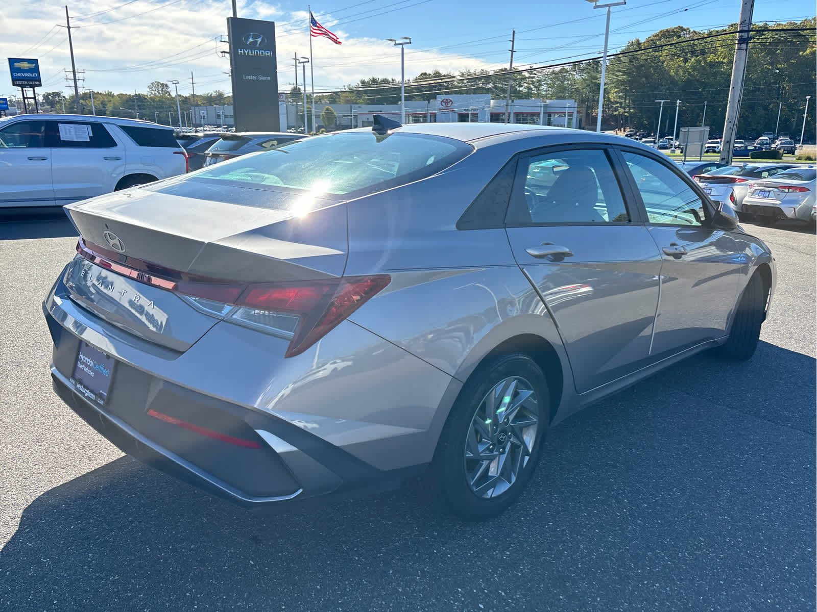 2024 Hyundai ELANTRA SEL