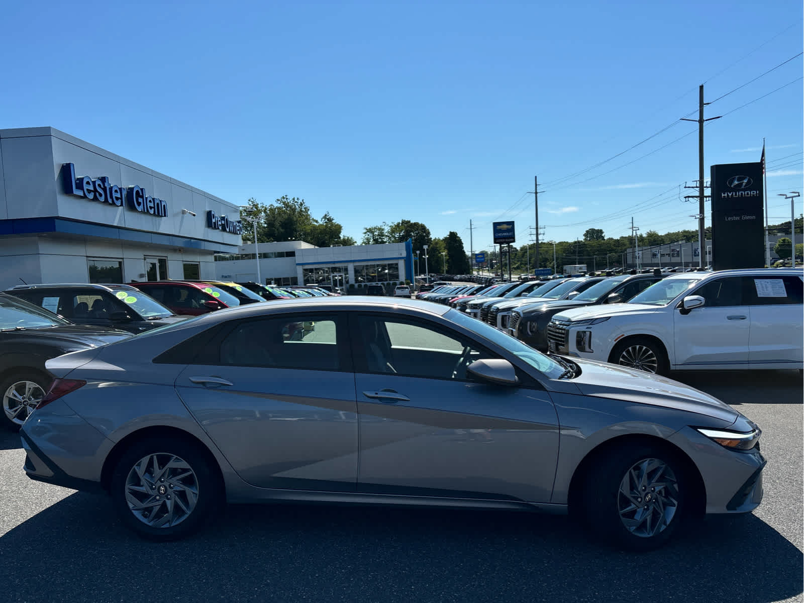 2024 Hyundai ELANTRA SEL