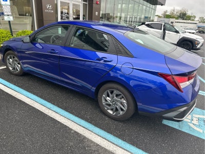 2024 Hyundai ELANTRA SEL
