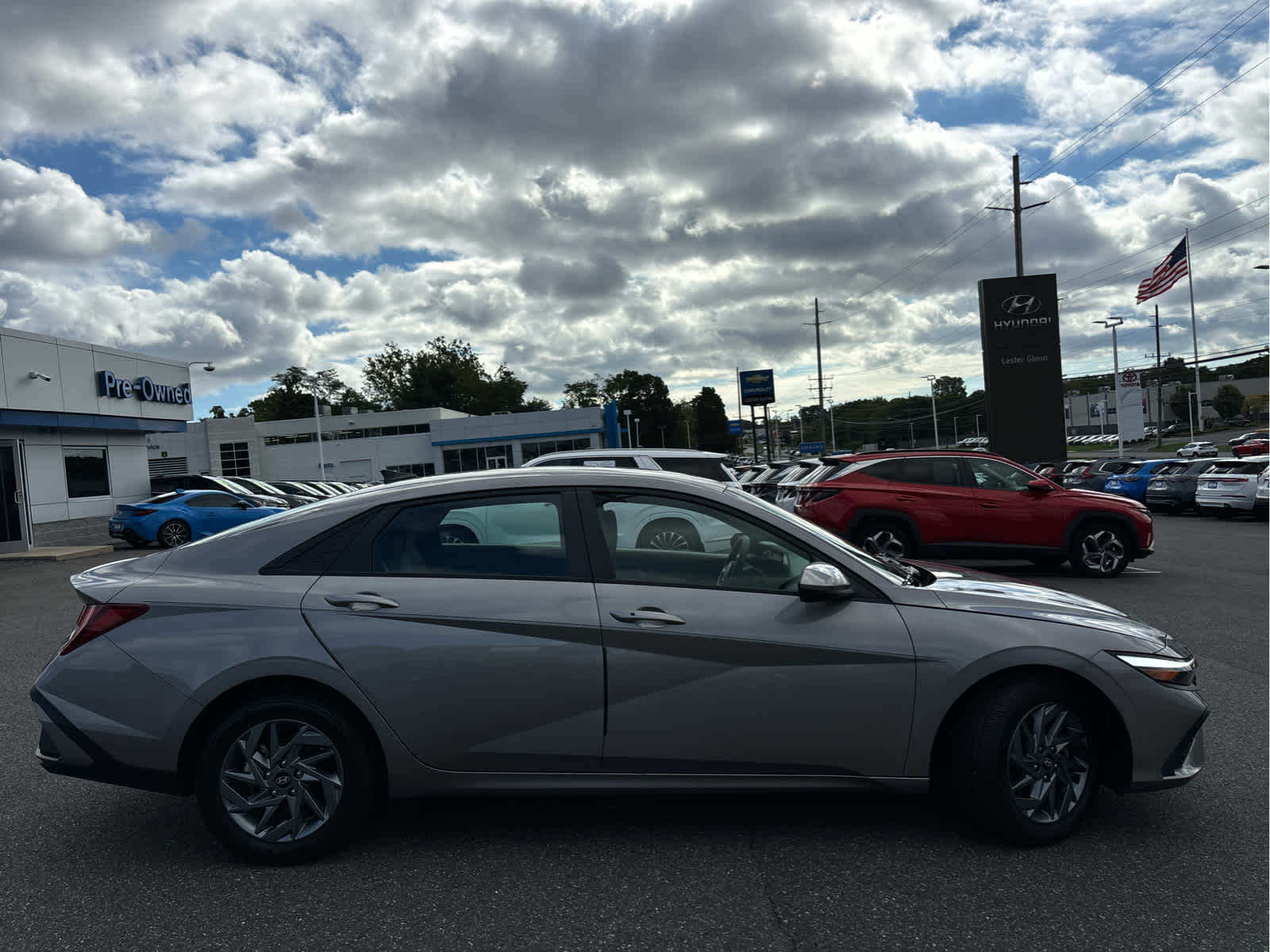 2024 Hyundai ELANTRA SEL