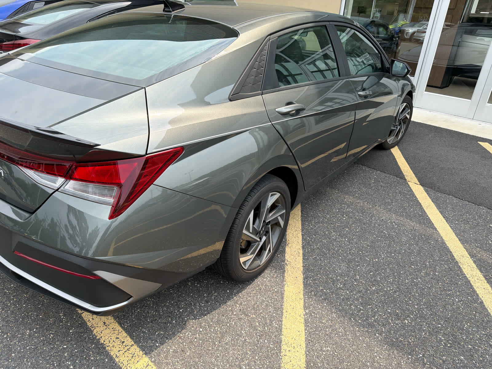 2025 Hyundai ELANTRA SEL Sport