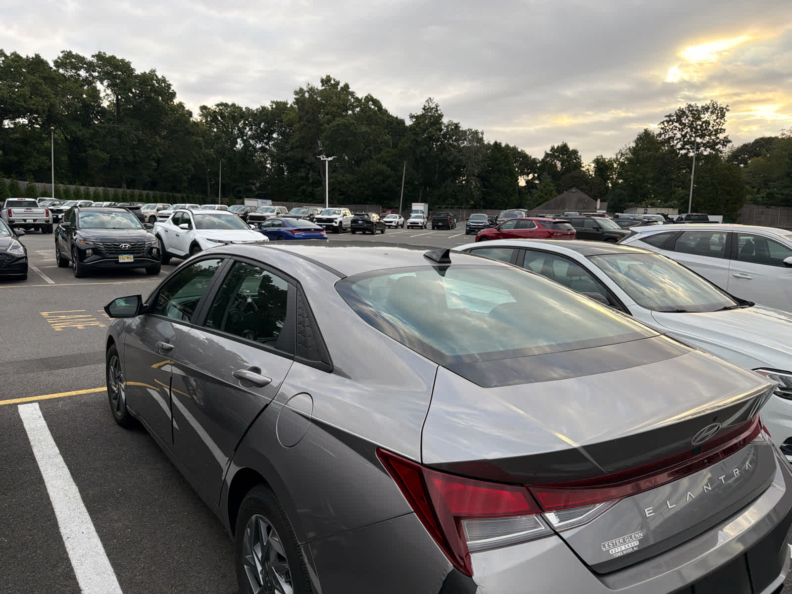 2024 Hyundai ELANTRA SEL