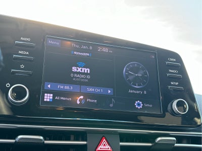 2022 Hyundai ELANTRA SEL