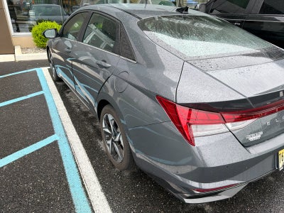 2023 Hyundai ELANTRA Limited