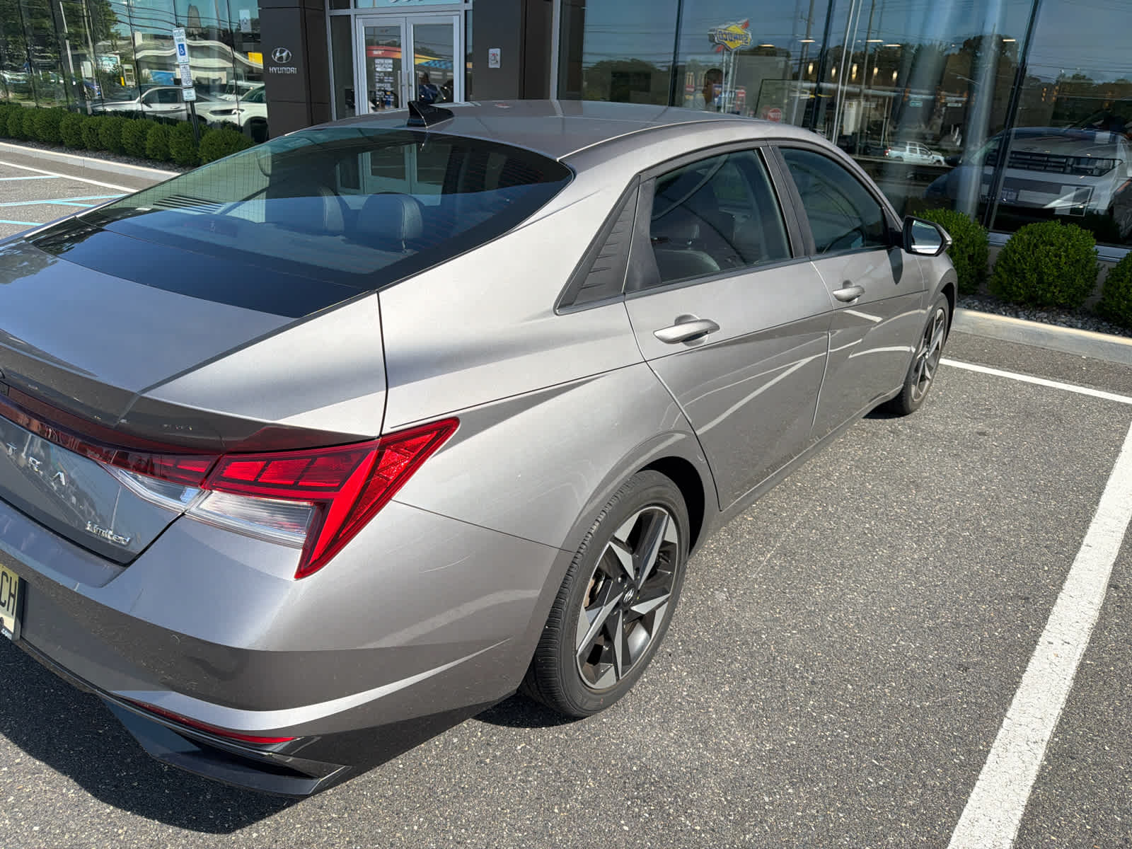 2023 Hyundai ELANTRA Limited