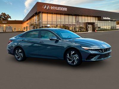 2025 Hyundai ELANTRA Limited