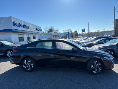 2024 Hyundai ELANTRA Limited