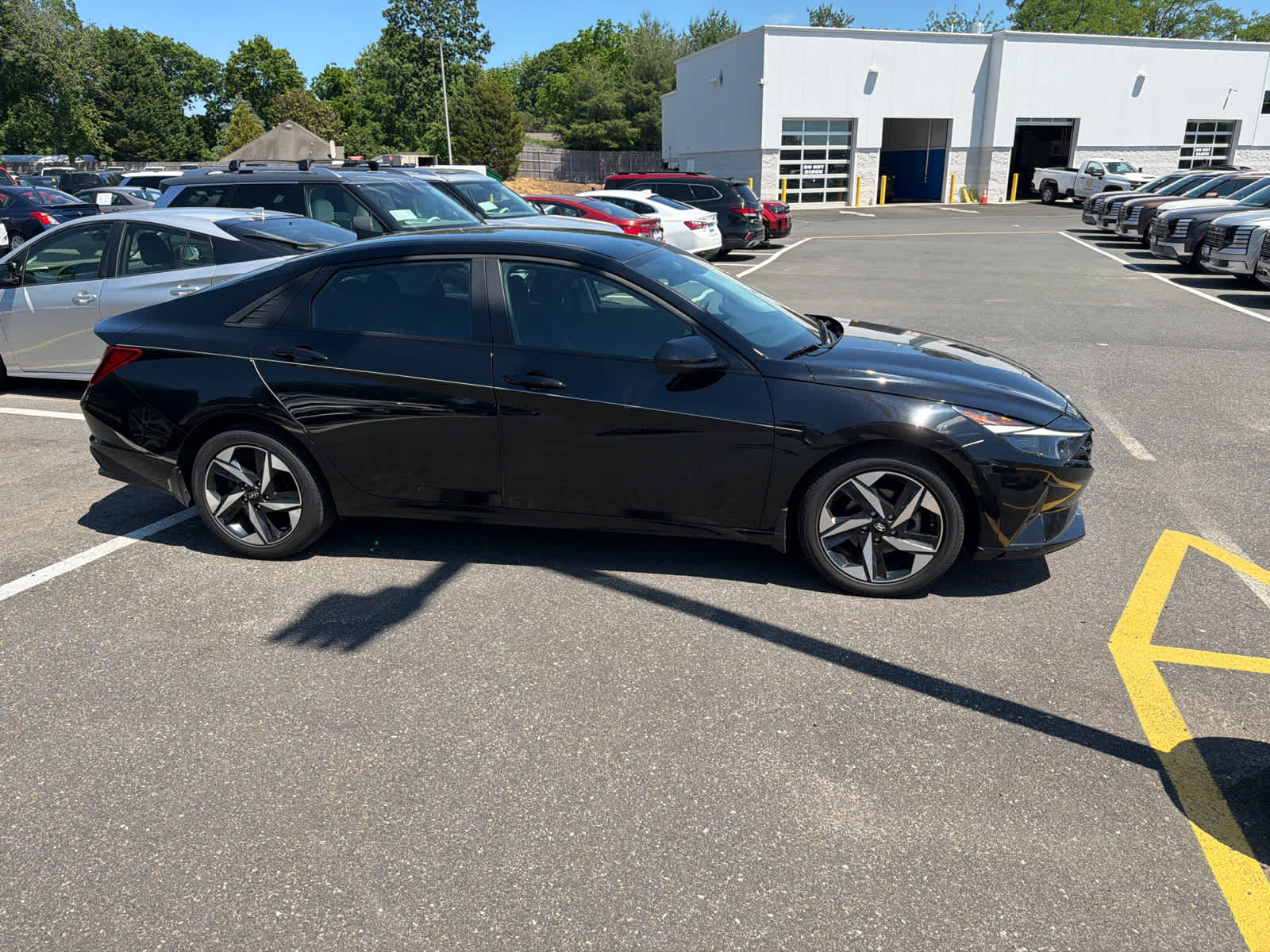 2023 Hyundai ELANTRA SEL