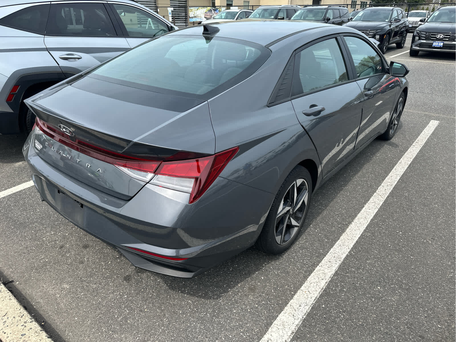 2023 Hyundai ELANTRA SEL