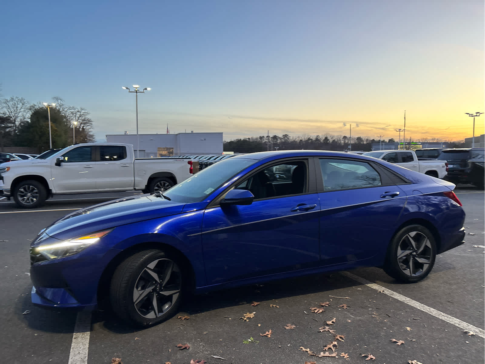 2023 Hyundai ELANTRA SEL