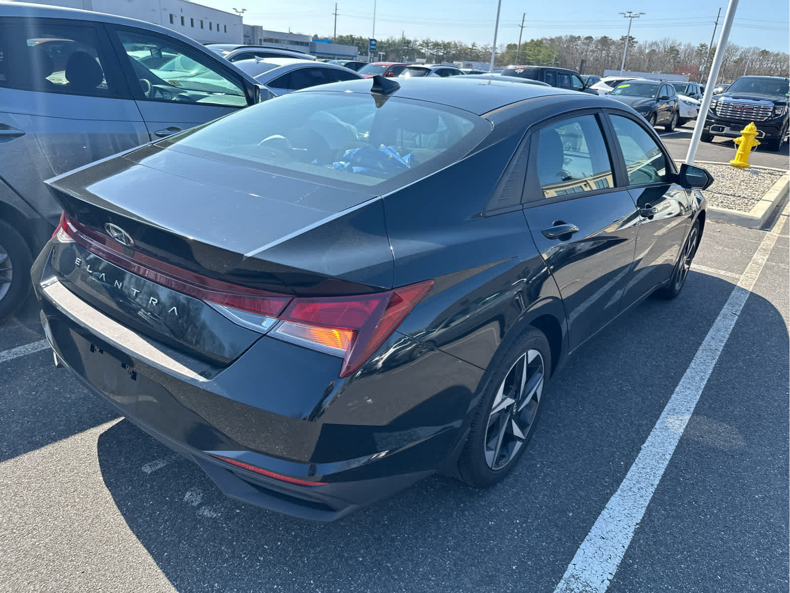 2023 Hyundai ELANTRA SEL