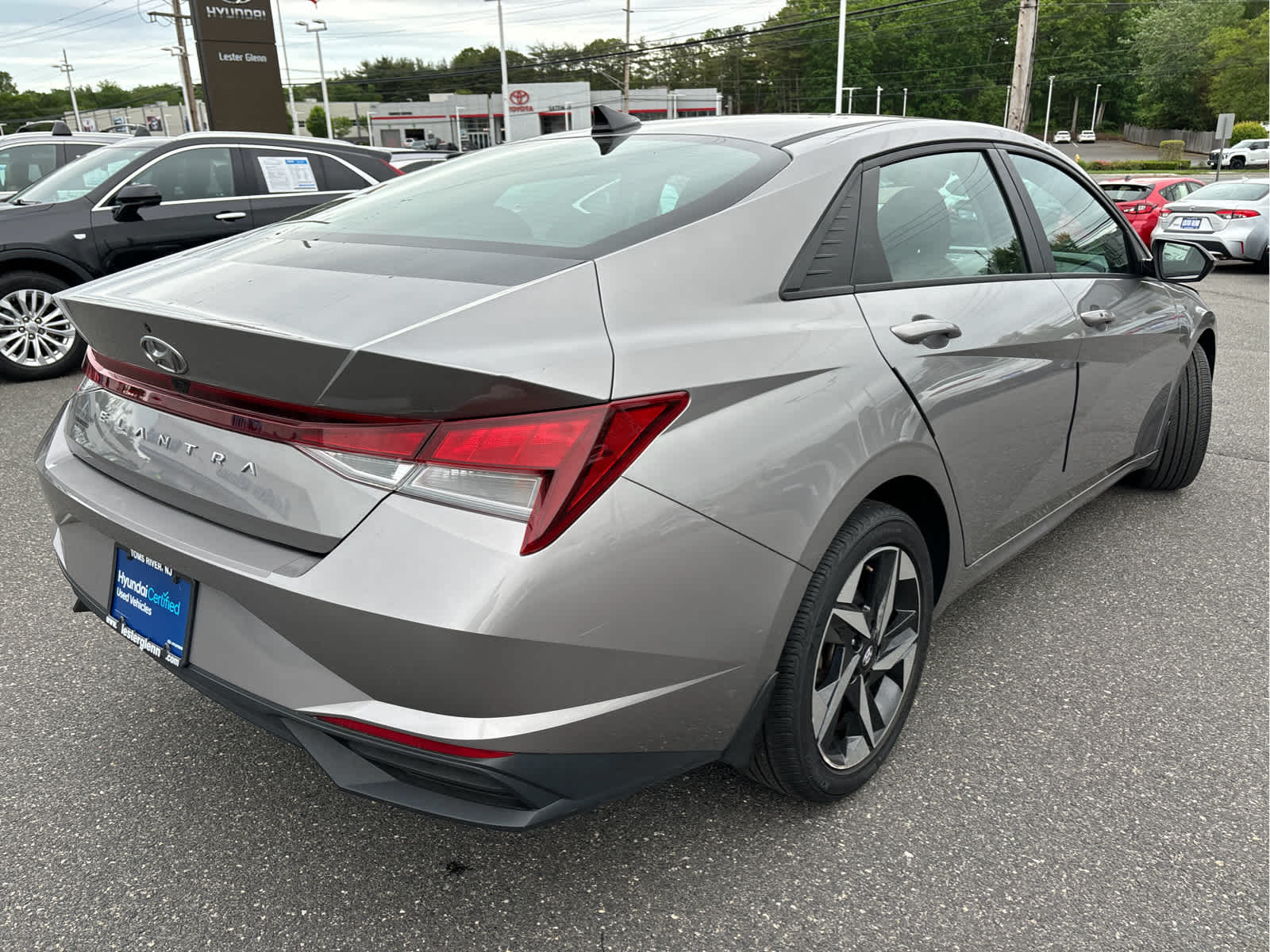 2023 Hyundai ELANTRA SEL