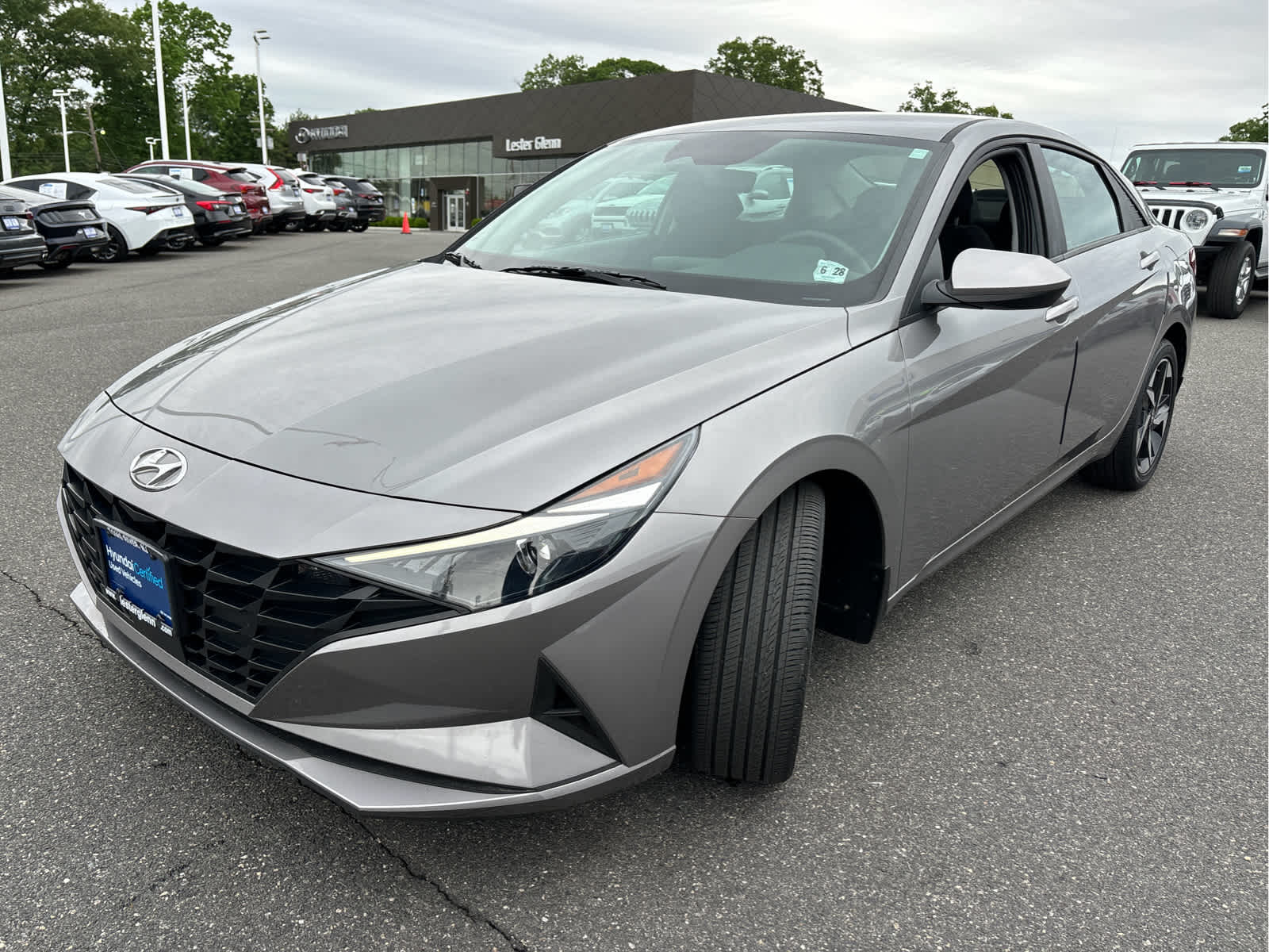 2023 Hyundai ELANTRA SEL