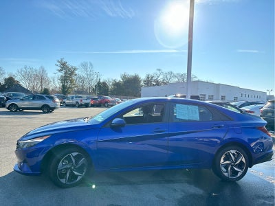 2023 Hyundai ELANTRA SEL
