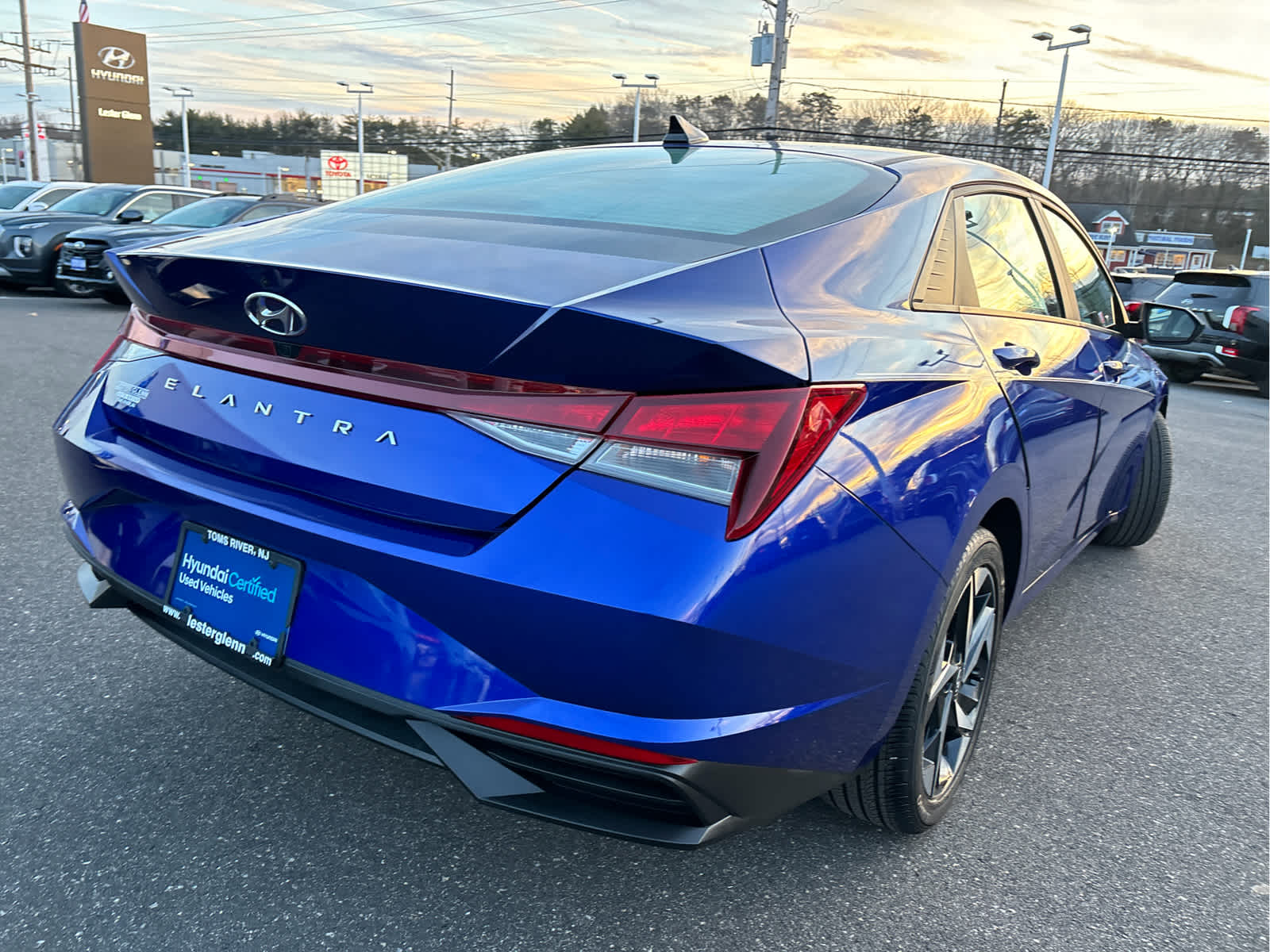 2023 Hyundai ELANTRA SEL