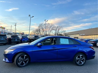 2023 Hyundai ELANTRA SEL
