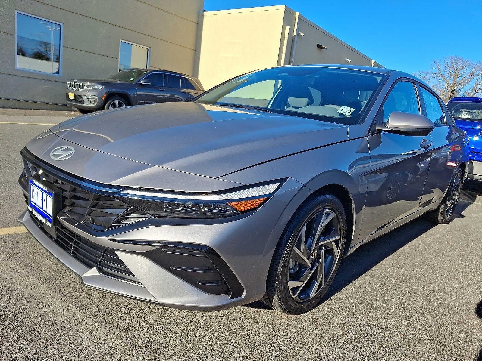 2025 Hyundai ELANTRA SEL Convenience