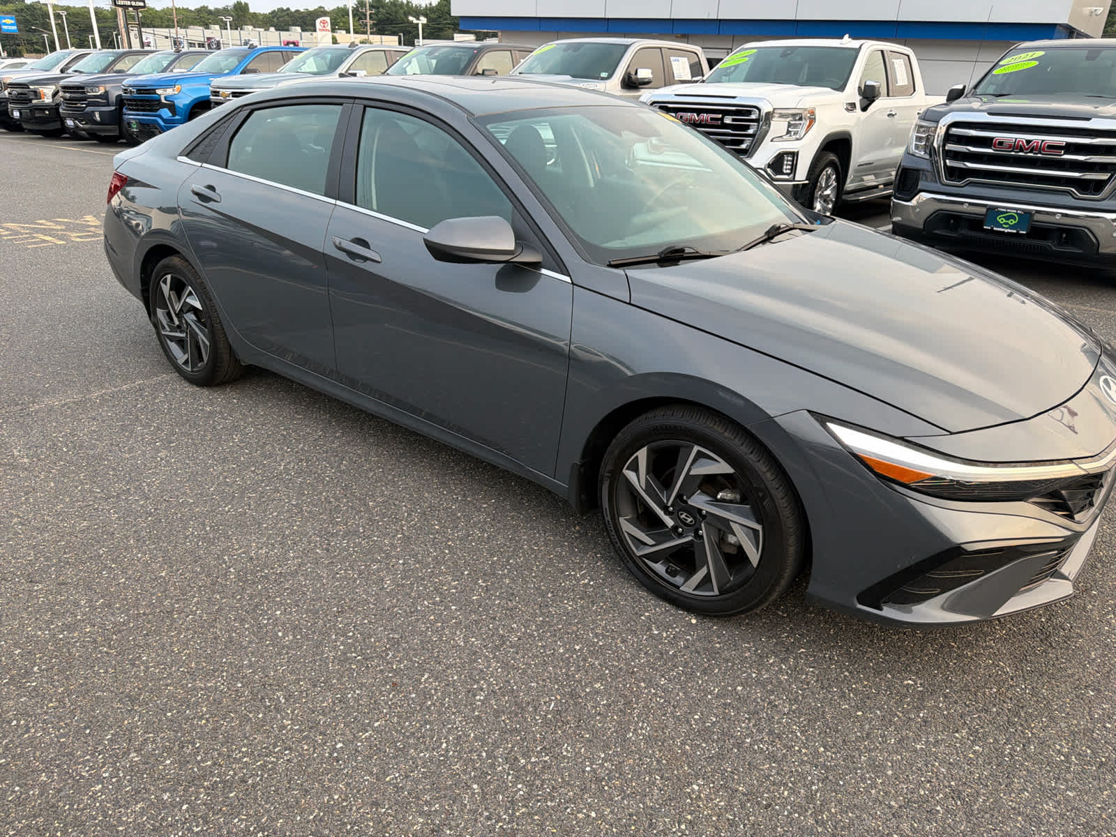 2024 Hyundai ELANTRA SEL