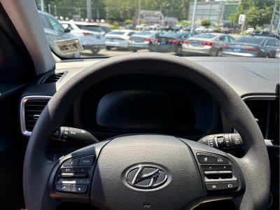 2023 Hyundai VENUE SE