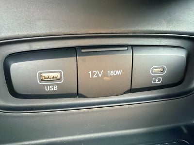 2023 Hyundai VENUE SE