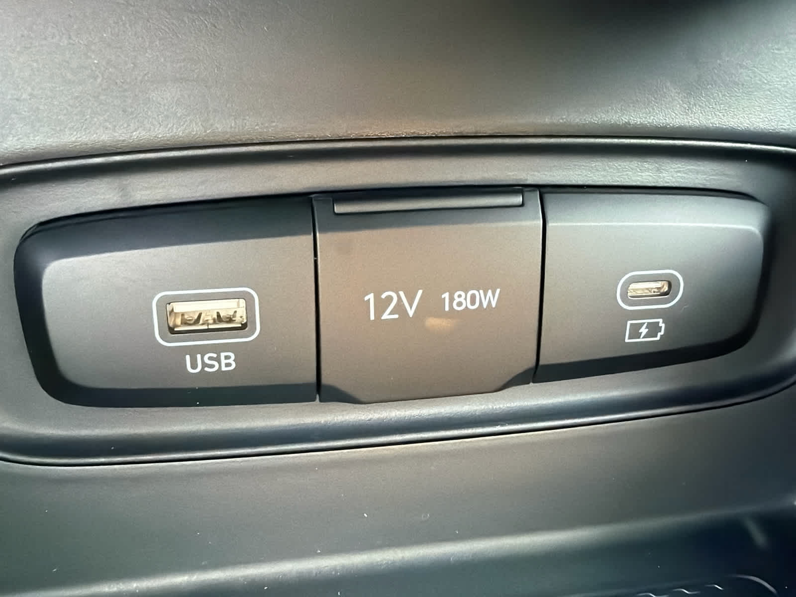 2023 Hyundai VENUE SE