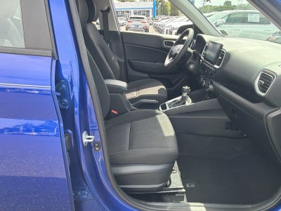 2023 Hyundai VENUE SE