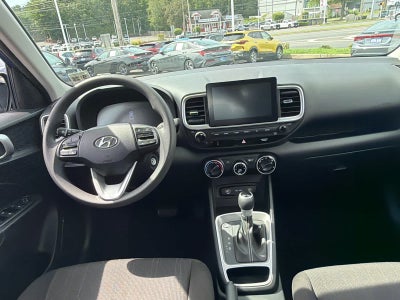 2023 Hyundai VENUE SE