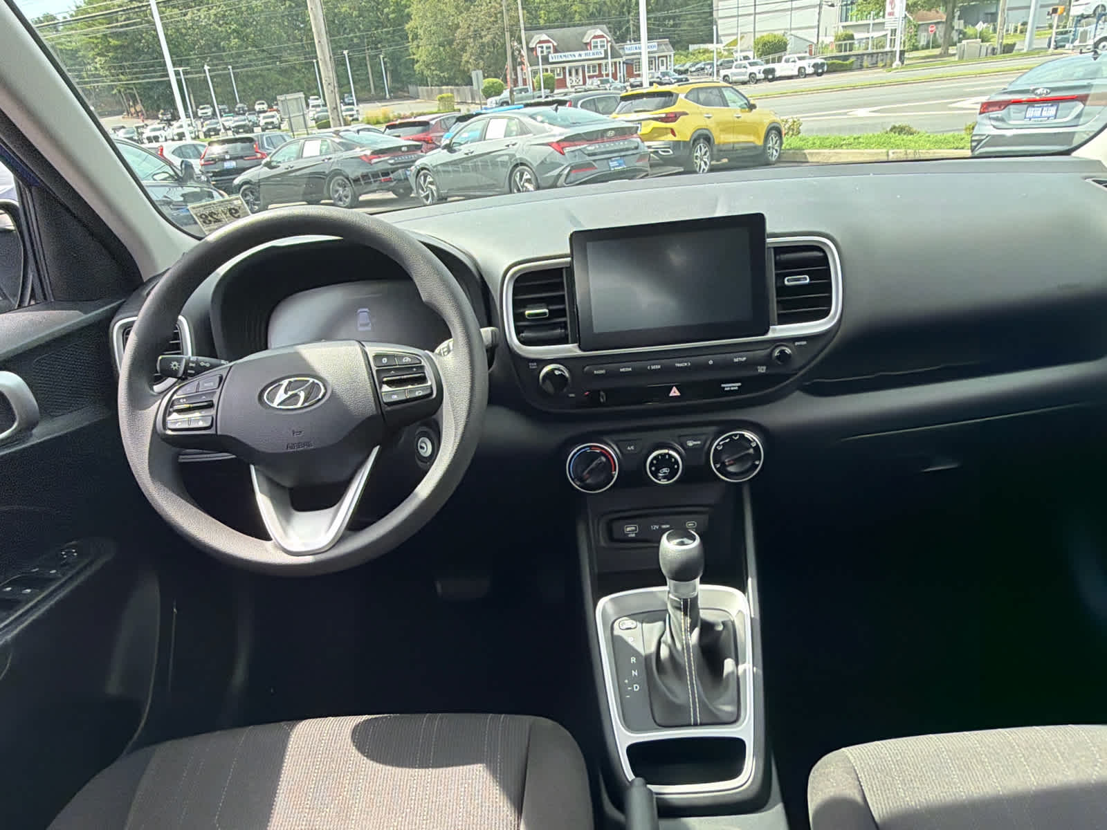 2023 Hyundai VENUE SE