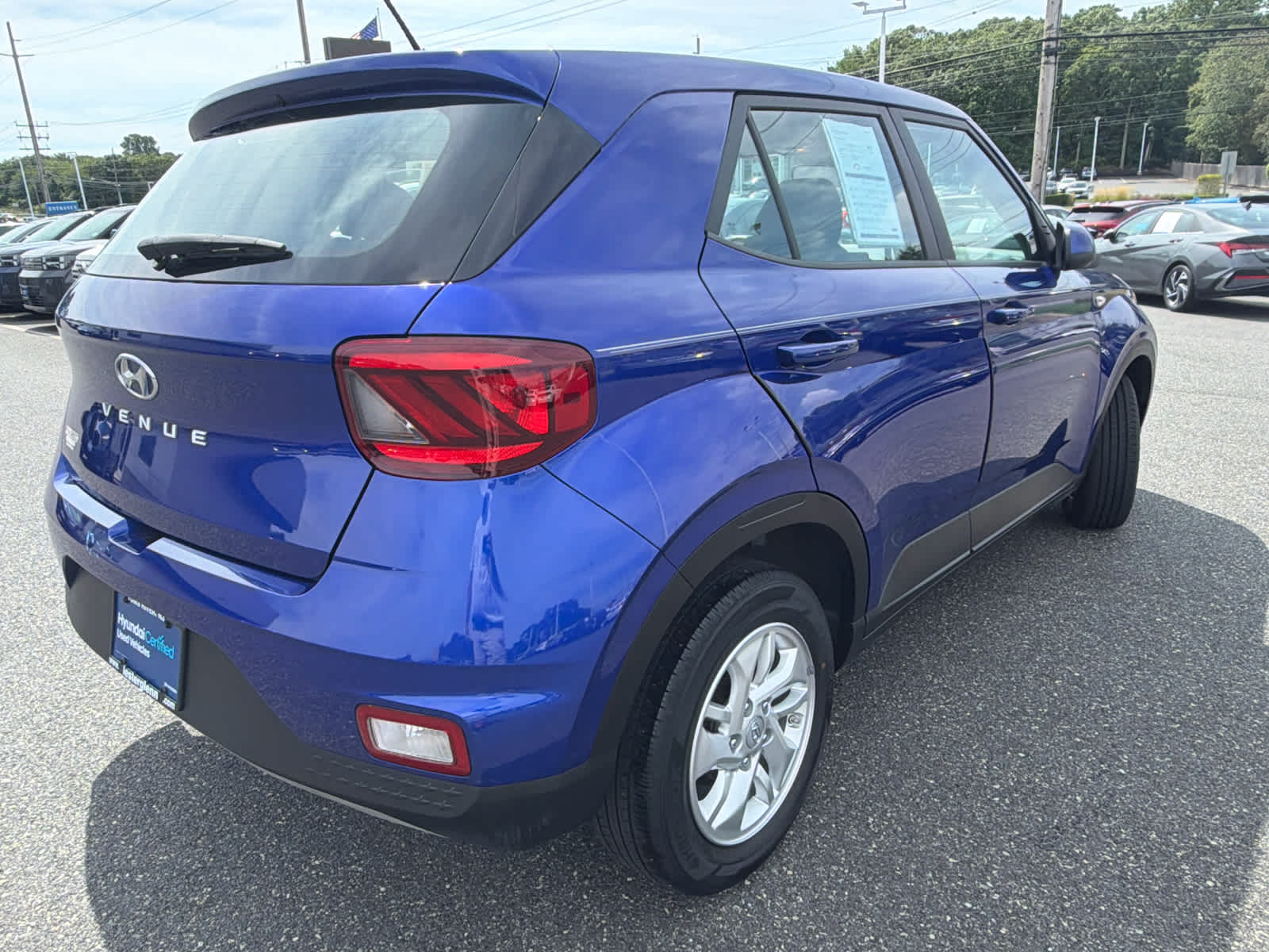 2023 Hyundai VENUE SE