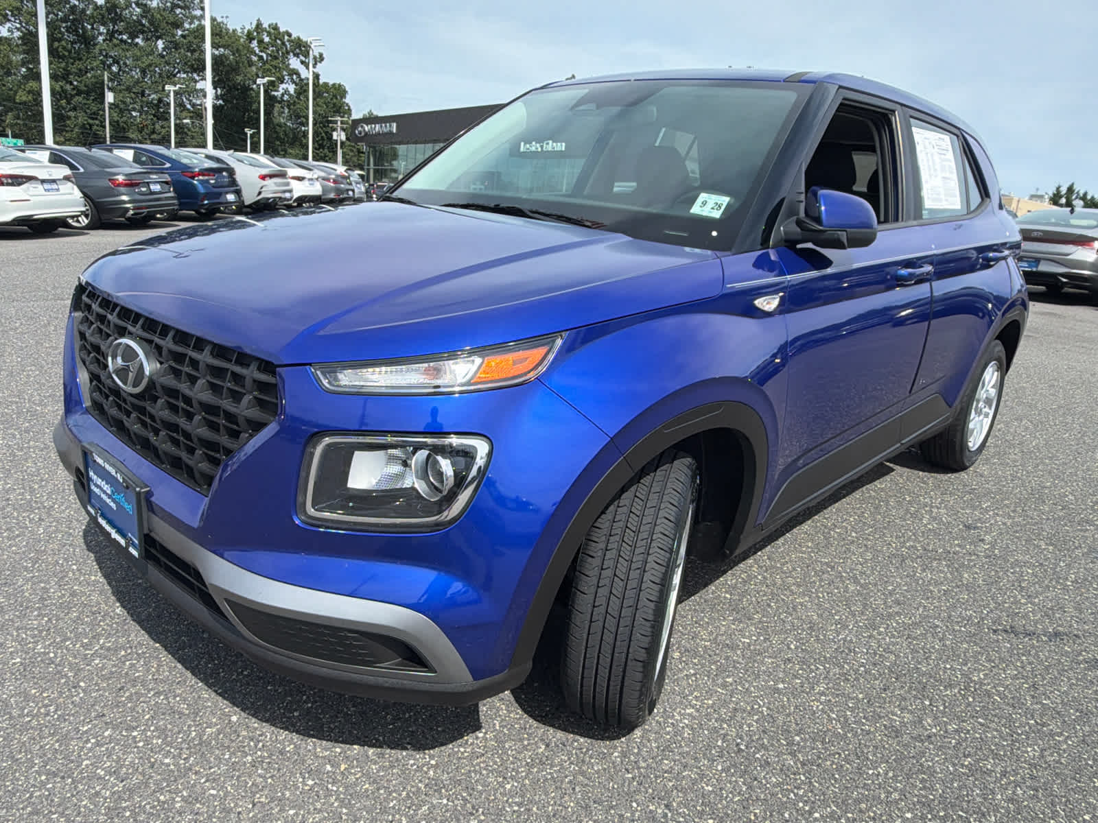 2023 Hyundai VENUE SE