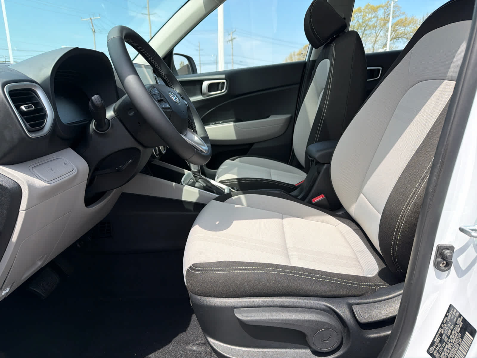 2023 Hyundai VENUE SEL