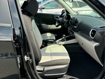 2024 Hyundai VENUE SEL