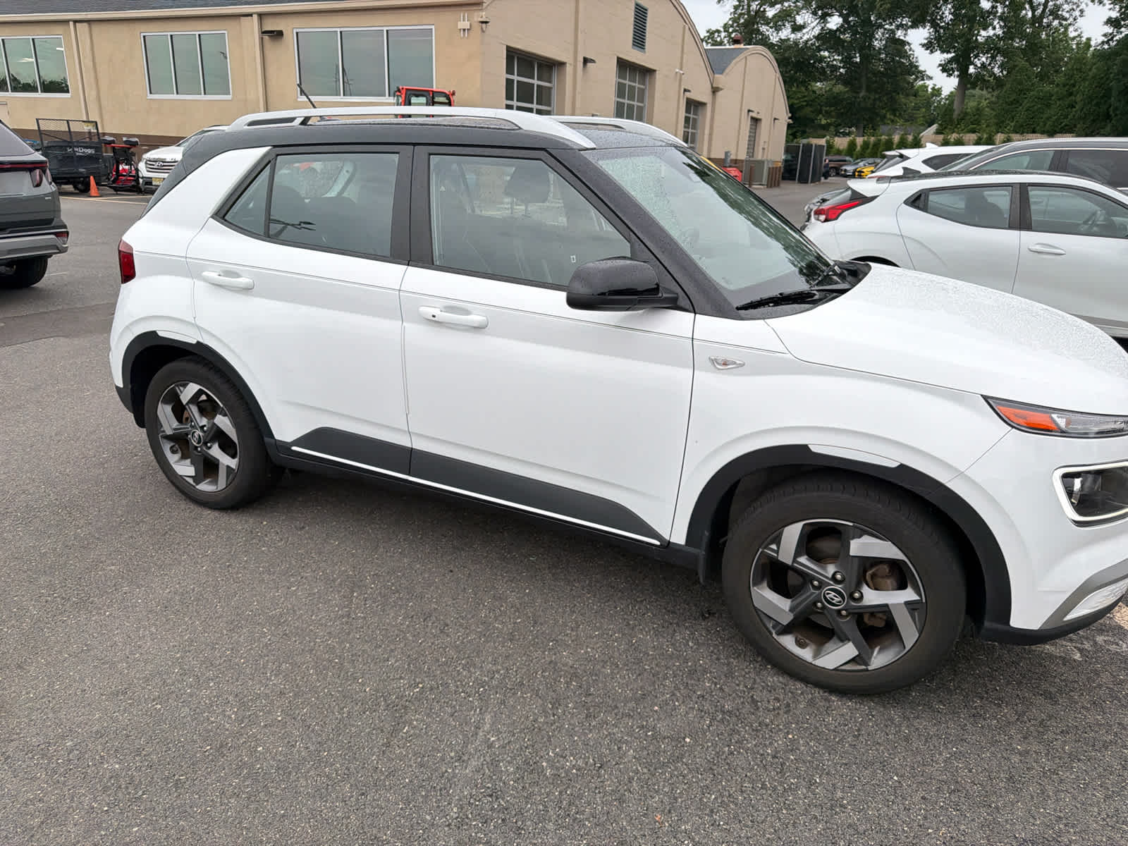 2023 Hyundai VENUE Limited