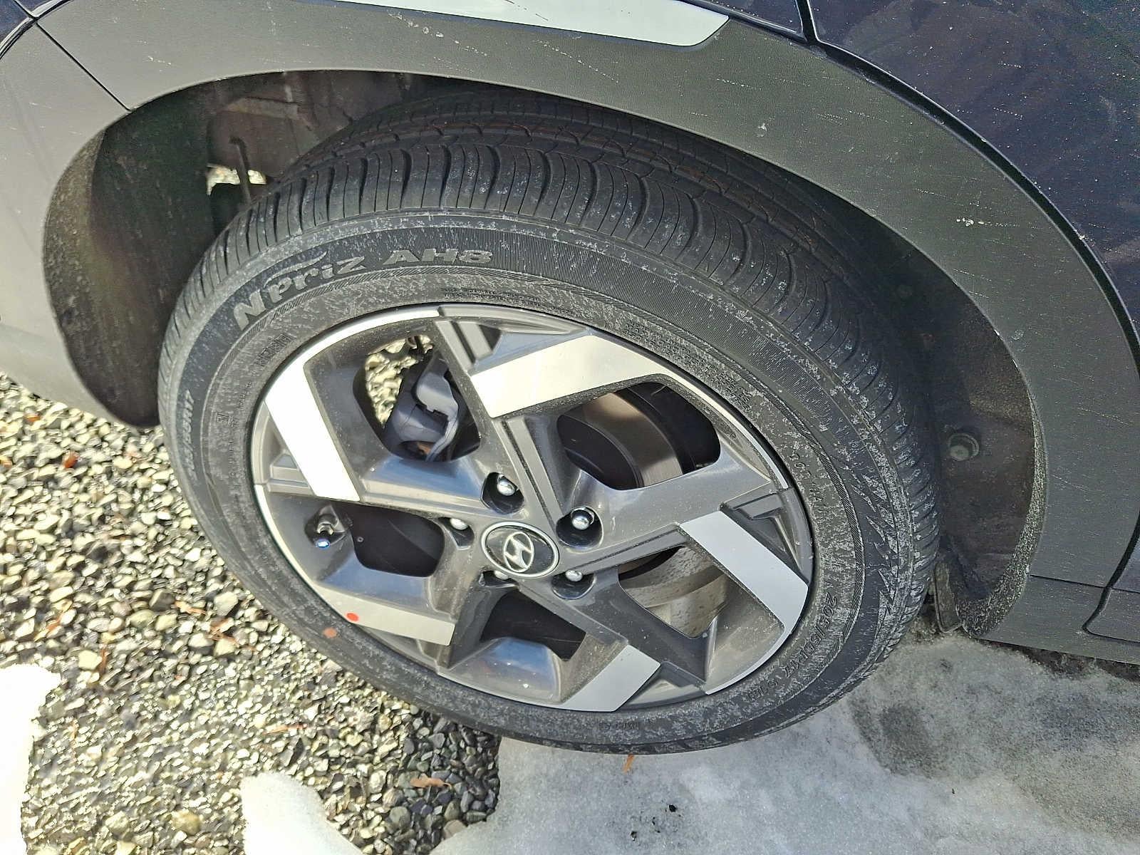 2026 Hyundai VENUE SEL W/Two-Tone Roof