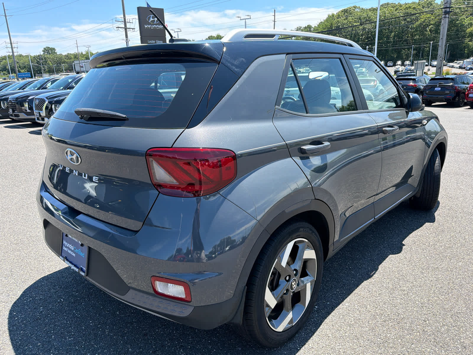 2023 Hyundai VENUE Limited