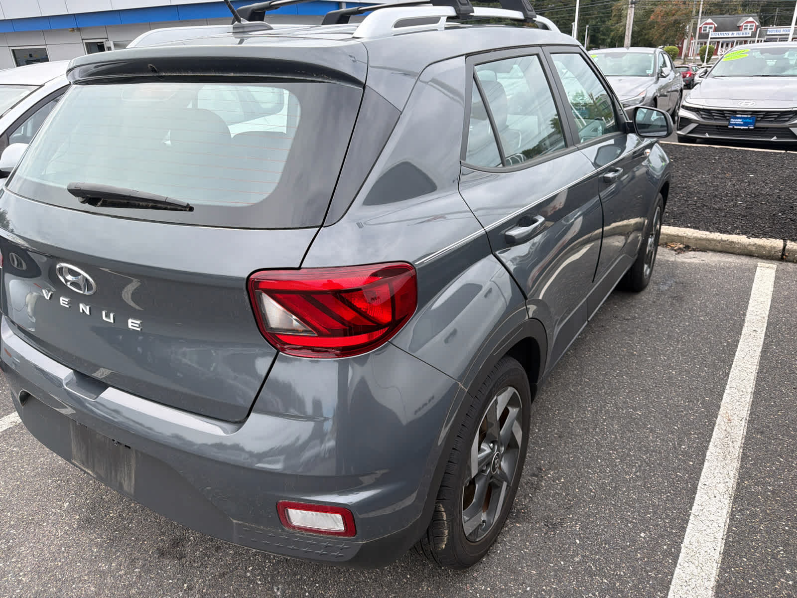 2024 Hyundai VENUE SEL