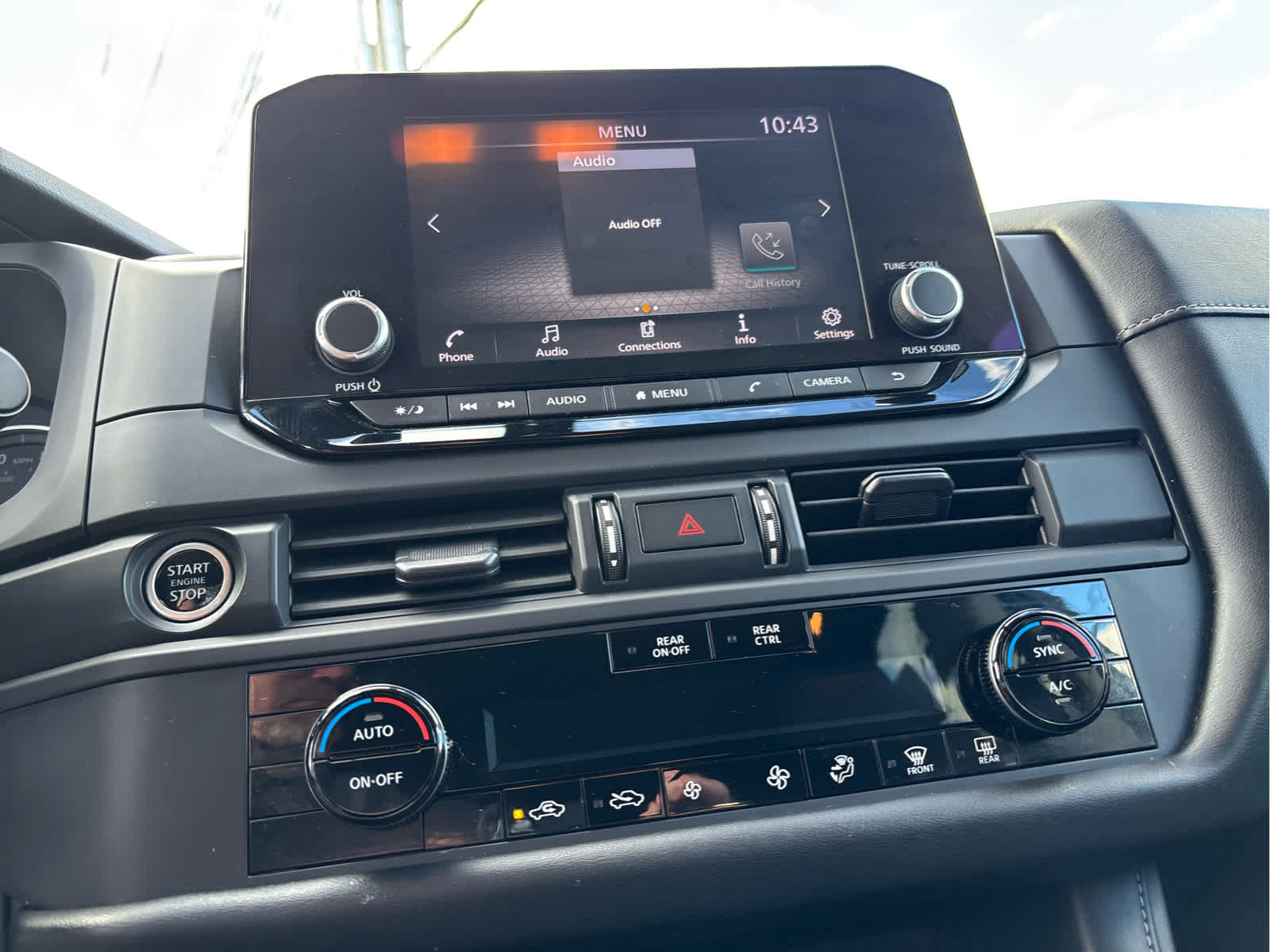 2023 Nissan Pathfinder S