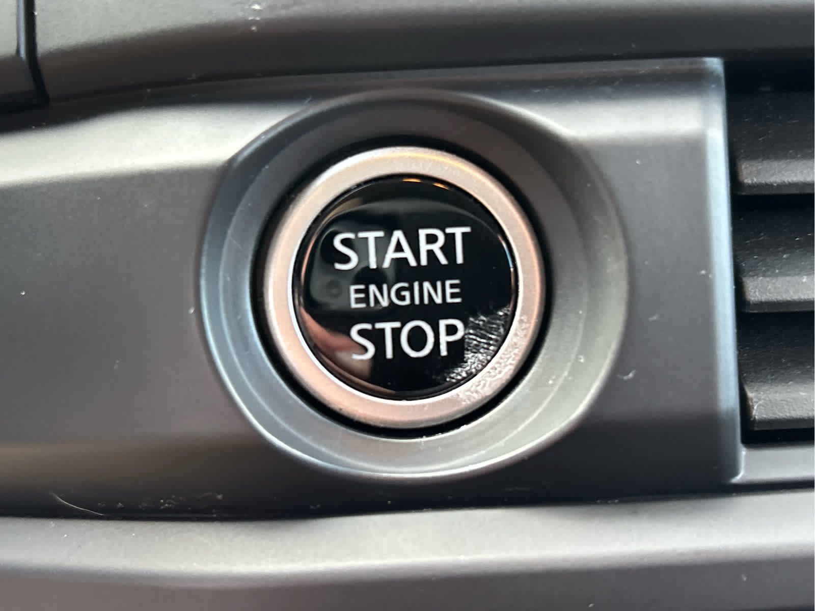 2023 Nissan Pathfinder S