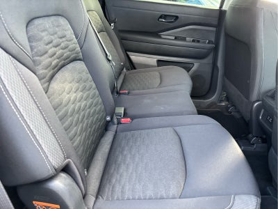 2023 Nissan Pathfinder S