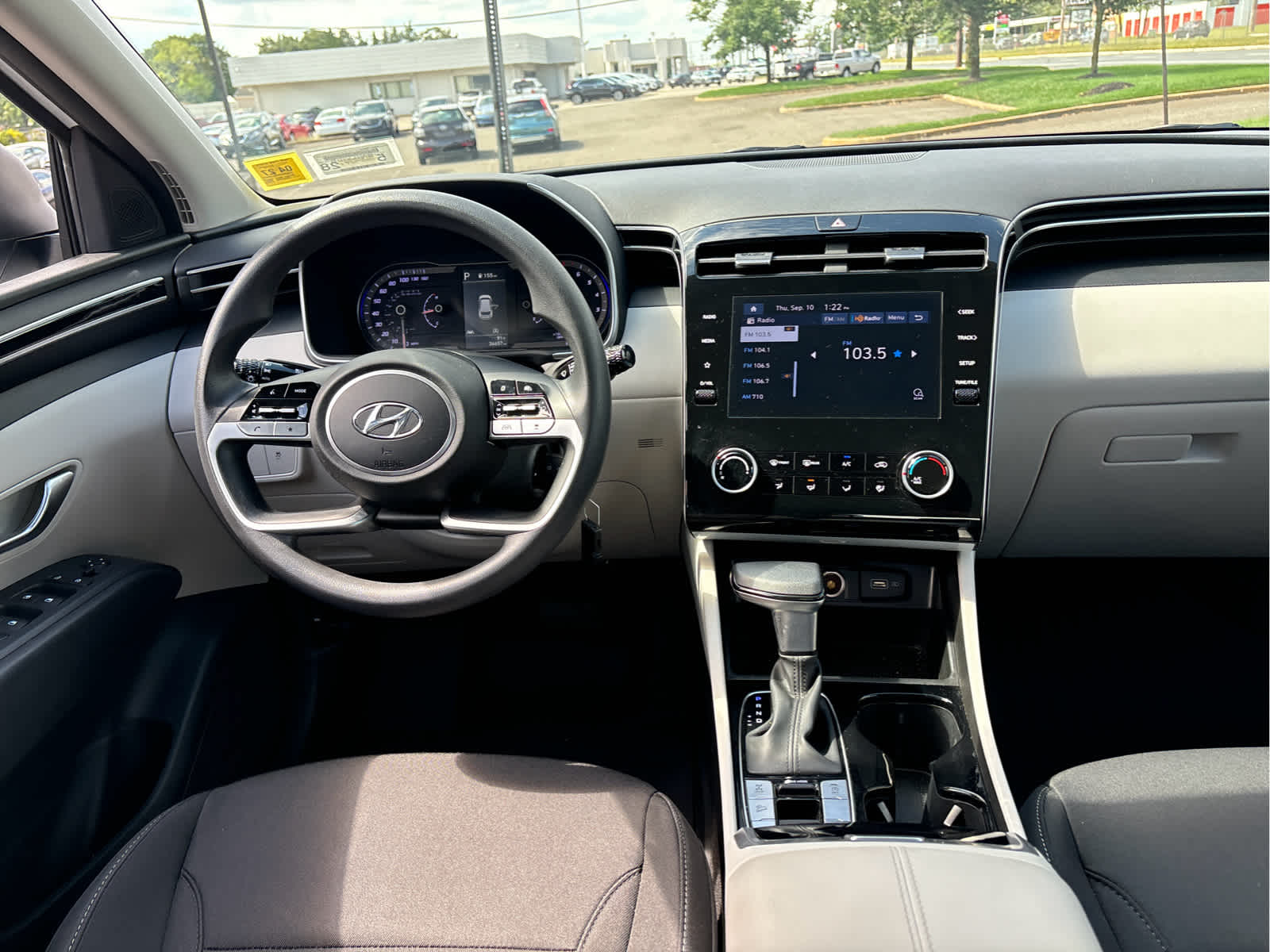 2024 Hyundai TUCSON SE