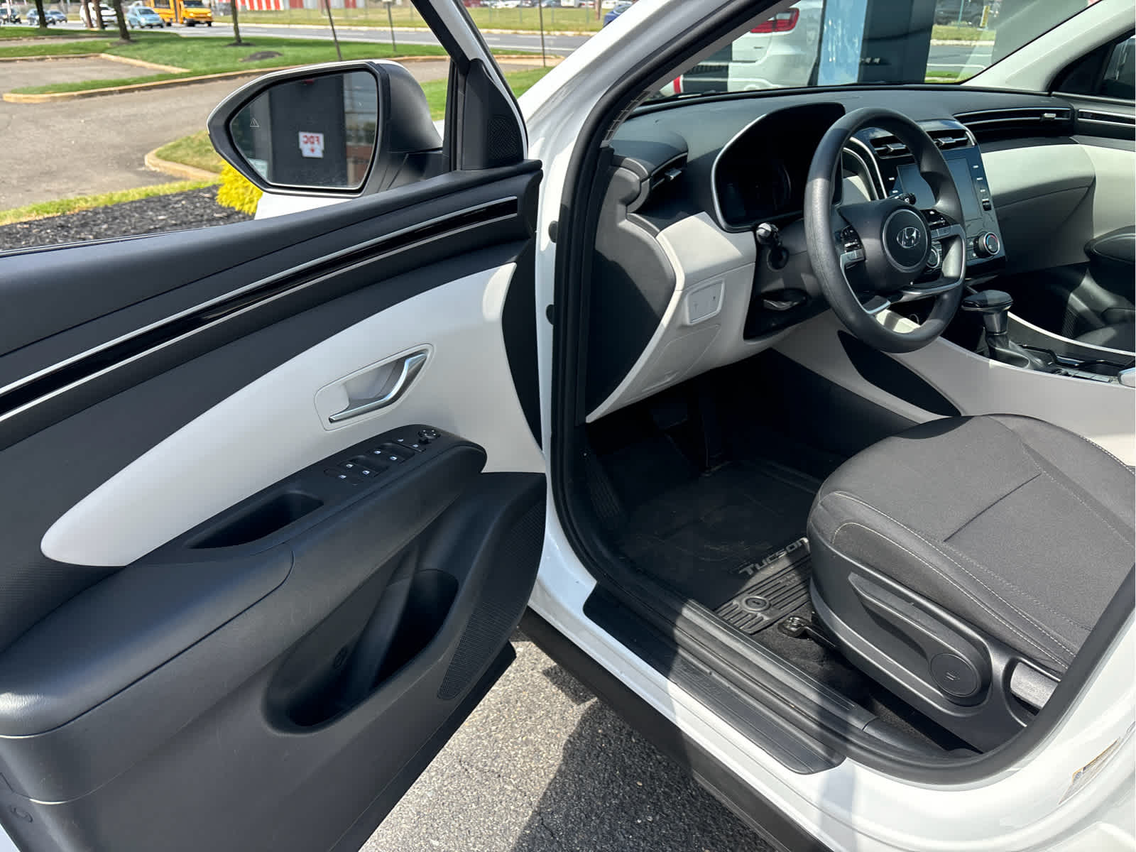 2024 Hyundai TUCSON SE