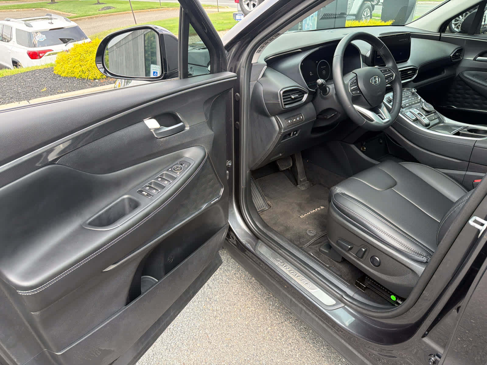 2023 Hyundai SANTA FE HYBRID SEL Premium